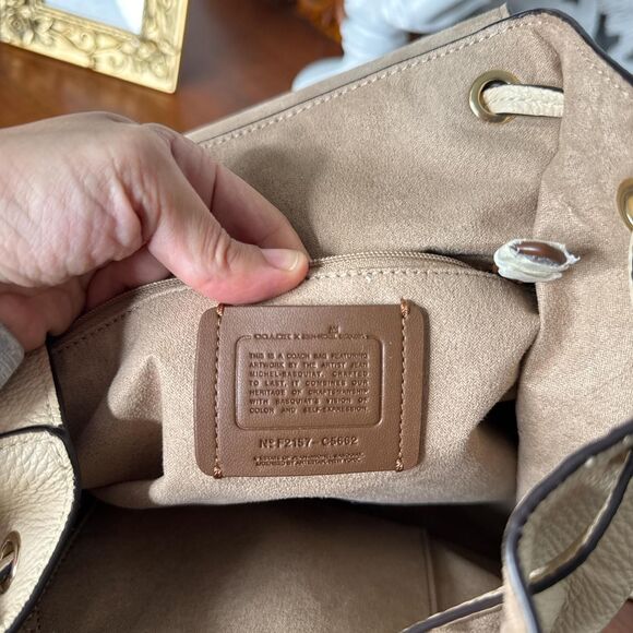 Coach X Jean-michel Basquiat Kleo Backpack in Leather C5662 Limited Edition - Picture 3 of 8